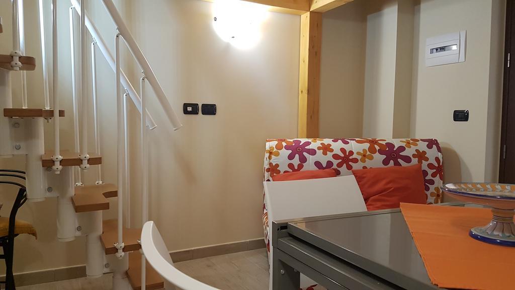 Loft Al Vicoletto Sul Mare Apartment Letojanni Luaran gambar
